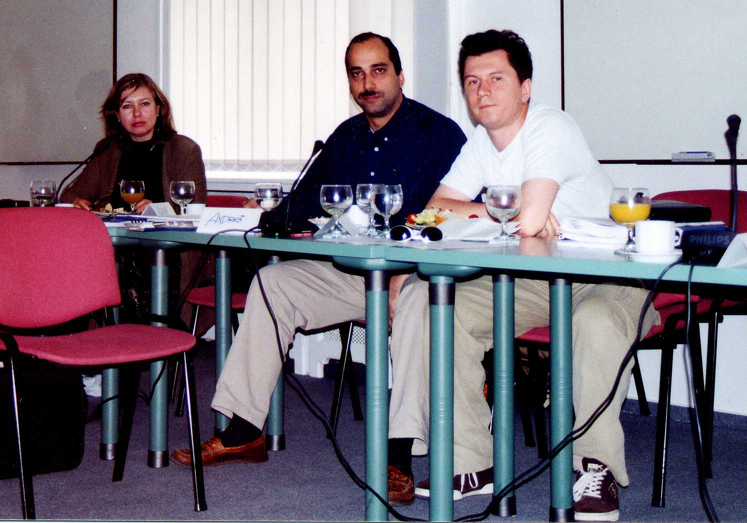 arman,andr,nona.jpg (158619 bytes)