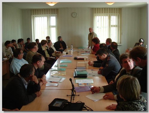 By Chudovo town-May 2005 Round Table_09.jpg