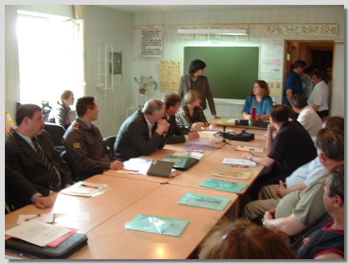 By Chudovo town-May 2005 Round Table_14.jpg